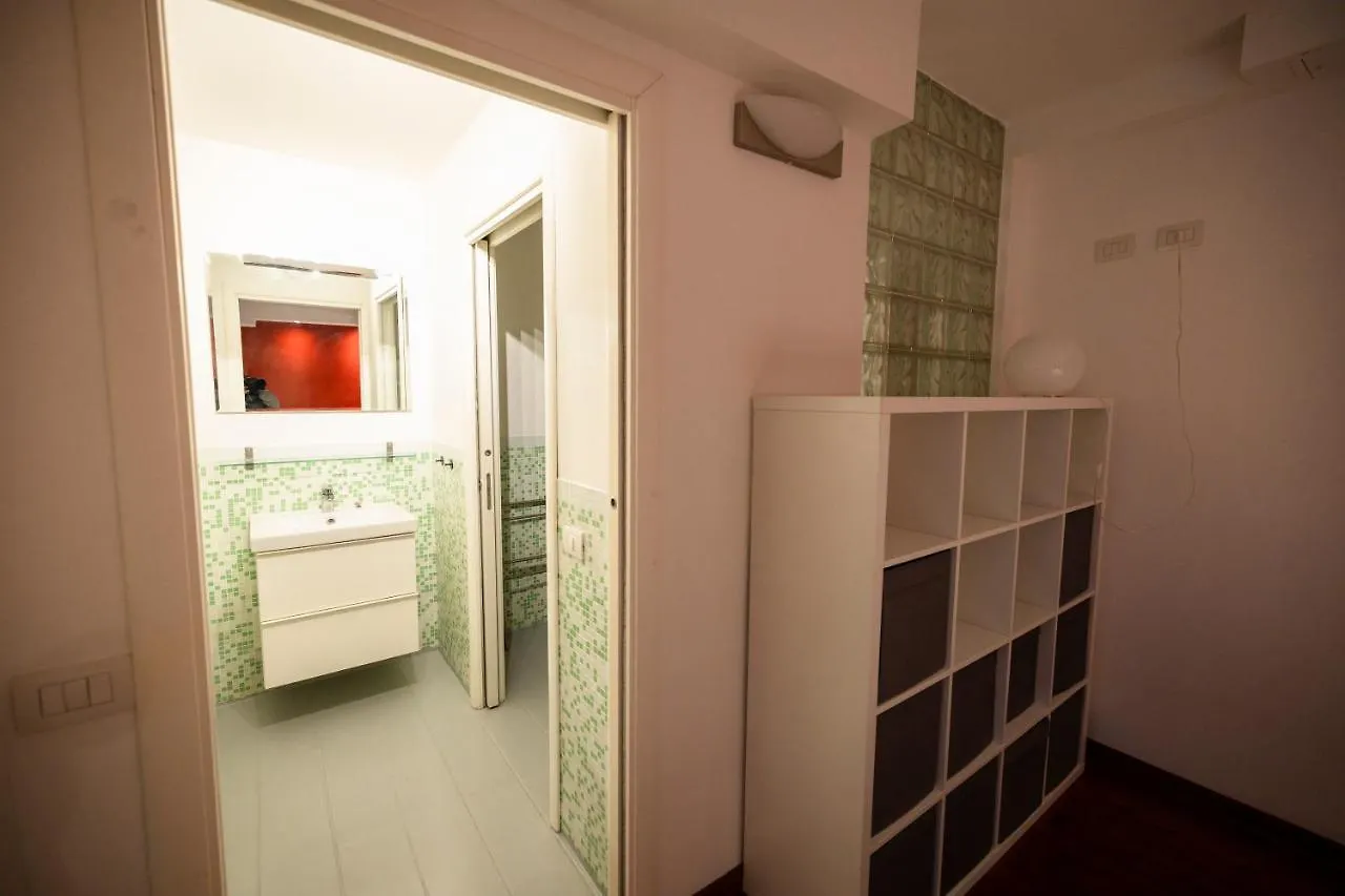 Ampio Loft Di Design In Piazza Firenze Apartment Milan